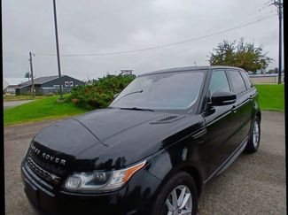 Used 2017 Land Rover Range Rover Sport SE image 1