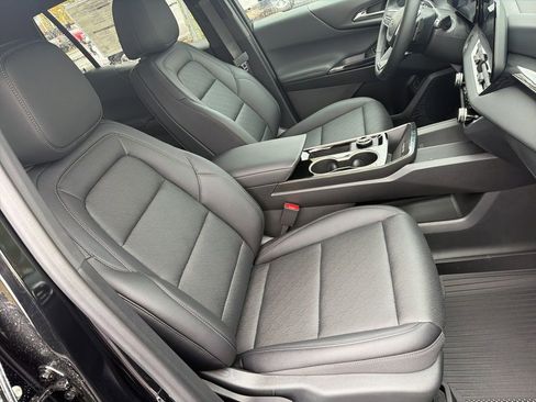 New 2026 Chevrolet Equinox LT w/ Convenience Package II image 23