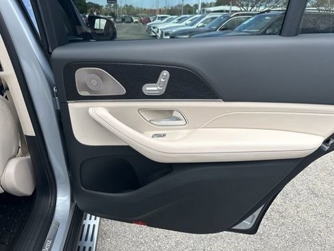New 2026 Mercedes-Benz GLS 450 4MATIC image 34
