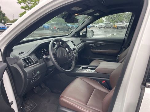 Certified 2024 Honda Ridgeline RTL image 8