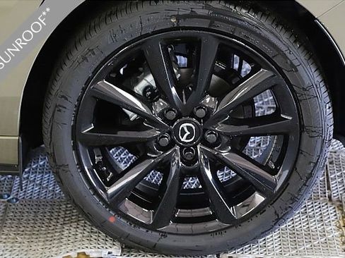 Used 2025 MAZDA MAZDA3 Carbon image 8