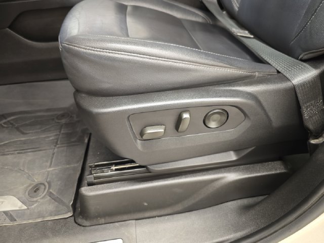 Used 2024 Chevrolet Tahoe Z71 w/ Luxury Package AWD/4WD image 39