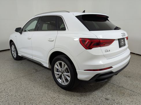 Certified 2025 Audi Q3 2.0T Premium Plus w/ Premium Plus Package image 5