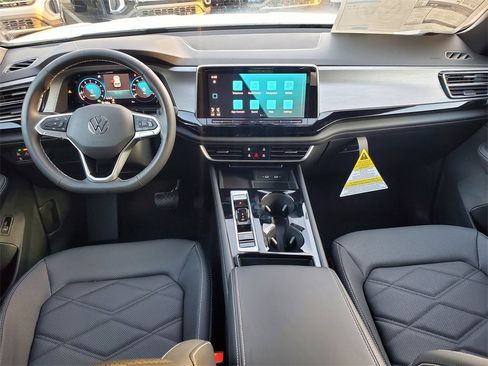New 2026 Volkswagen Atlas Cross Sport SE image 6