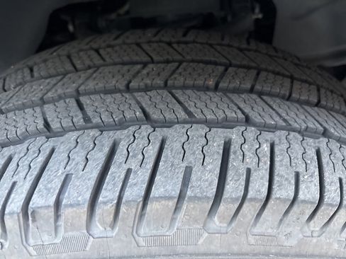 Used 2021 RAM 1500 Laramie image 3