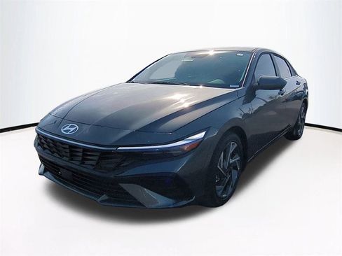 New 2026 Hyundai Elantra Limited image 9