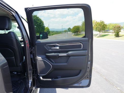 Used 2020 RAM 1500 Laramie AWD/4WD image 24