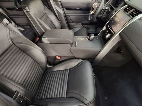 New 2026 Land Rover Discovery S AWD/4WD image 3