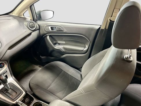 Used 2016 Ford Fiesta SE w/ Cold Weather Package image 21