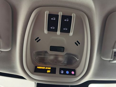 Used 2024 Chevrolet Trax ACTIV w/ Sunroof Package image 29