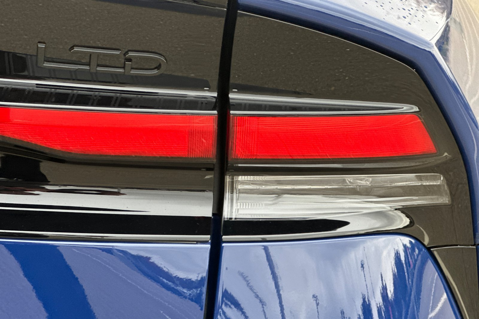 New 2027 Toyota Prius Limited AWD/4WD image 32