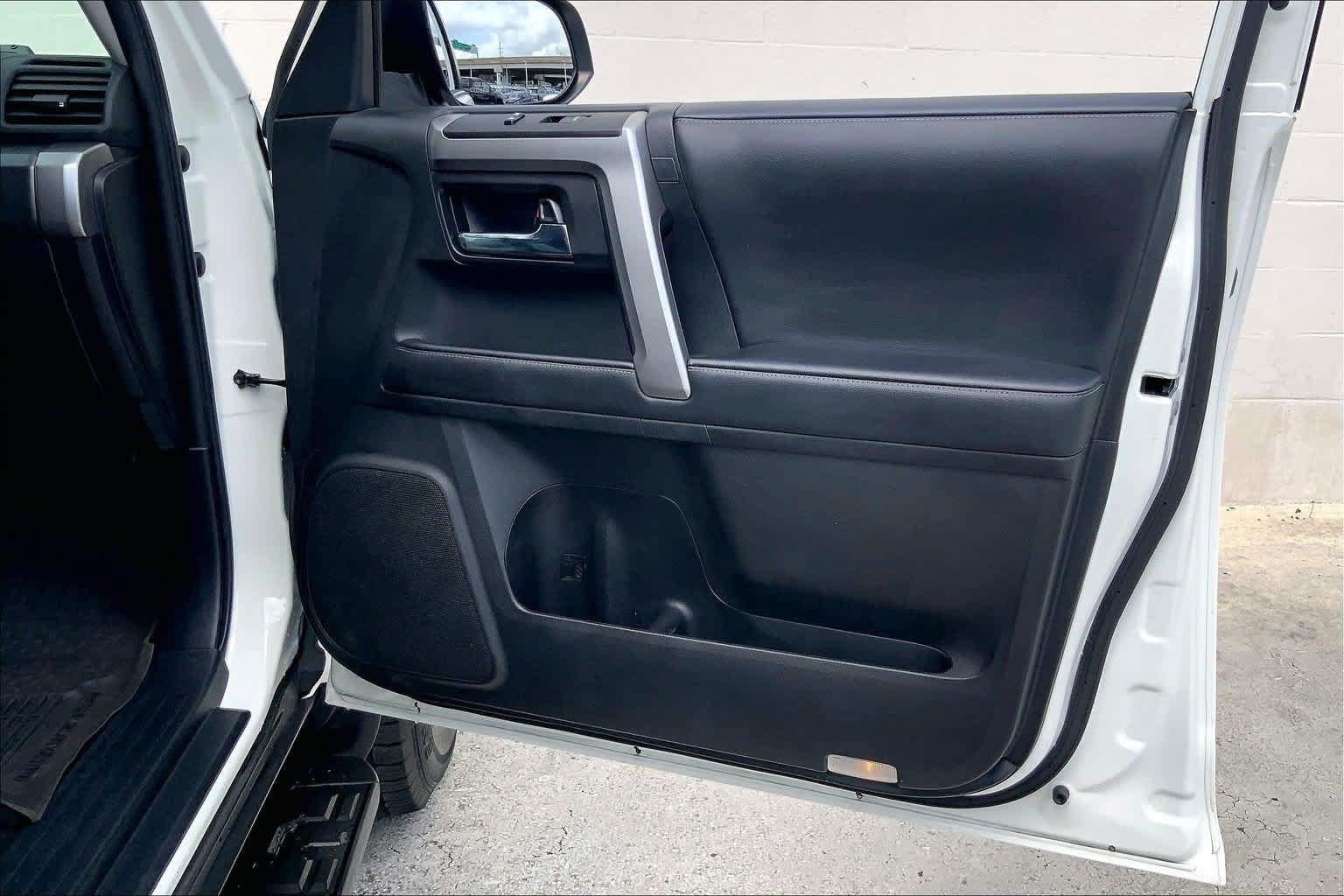 Used 2022 Toyota 4Runner SR5 Premium RWD image 28