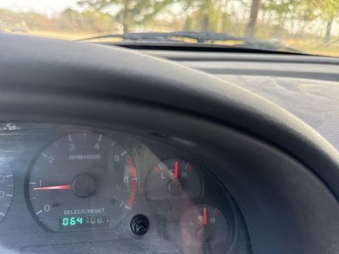 Used 2000 Ford Mustang Coupe image 22