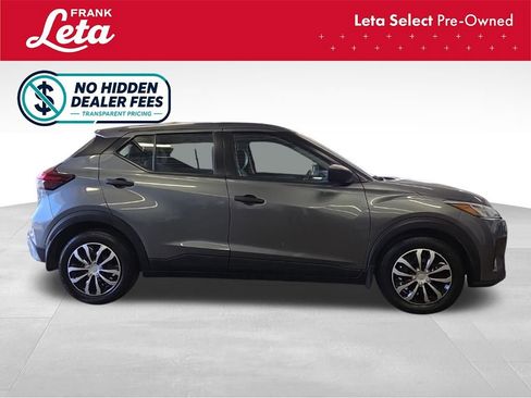 Used 2021 Nissan Kicks S FWD image 7