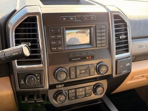 Used 2018 Ford F250 XLT w/ XLT Value Package AWD/4WD image 18