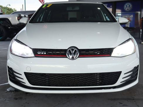 Used 2017 Volkswagen GTI S FWD image 11