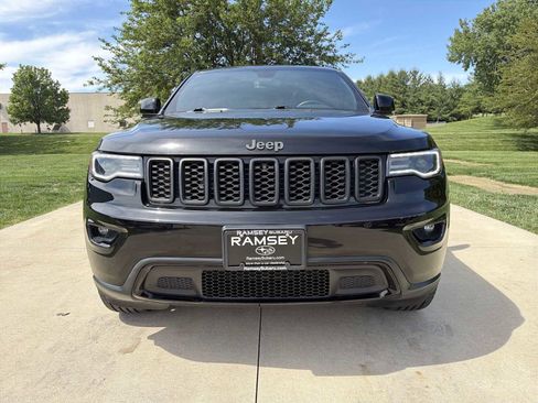 Used 2019 Jeep Grand Cherokee Limited w/ Luxury Group II AWD/4WD image 9