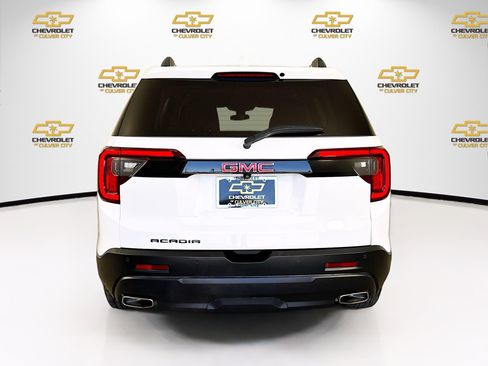 Used 2023 GMC Acadia SLE w/ Driver Convenience Package FWD image 7