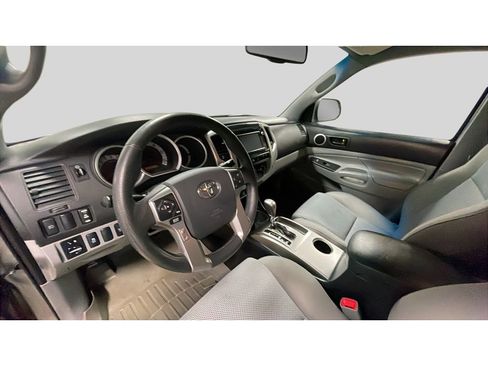 Used 2014 Toyota Tacoma 4x4 Double Cab image 10