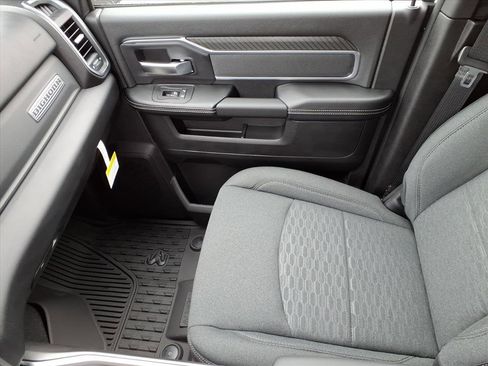 New 2026 RAM 2500 Big Horn image 32