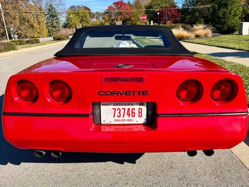 Used 1987 Chevrolet Corvette Convertible image 6