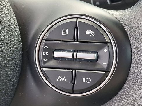 Used 2025 Kia Soul LX FWD image 22