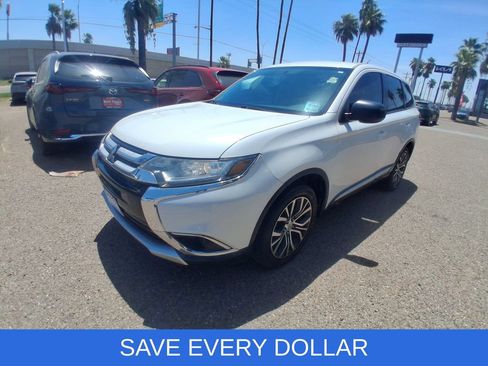Used 2017 Mitsubishi Outlander ES FWD image 3