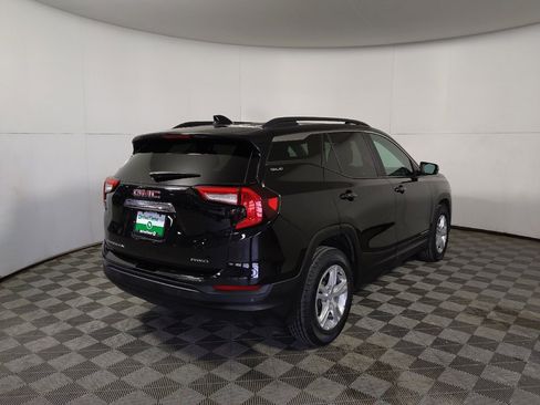 Used 2022 GMC Terrain SLE w/ Driver Convenience Package AWD/4WD image 9