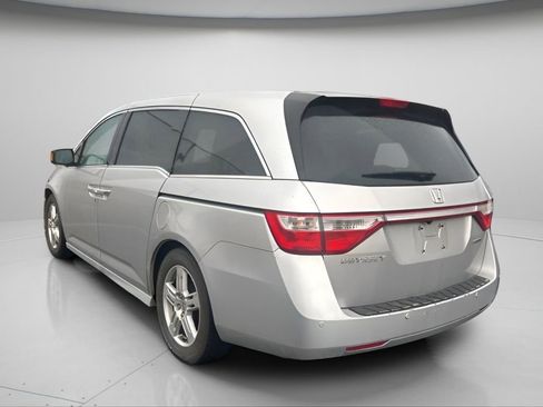 Used 2011 Honda Odyssey Touring image 5