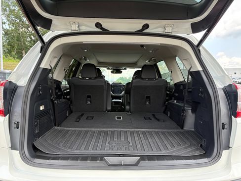 Certified 2025 Subaru Ascent Limited w/ Popular Package #2 AWD/4WD image 12