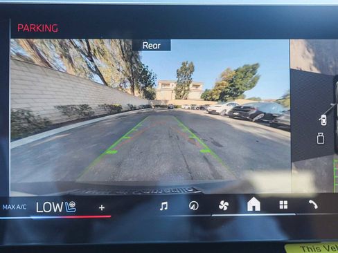 New 2026 BMW X3 xDrive30 w/ Premium Package image 24