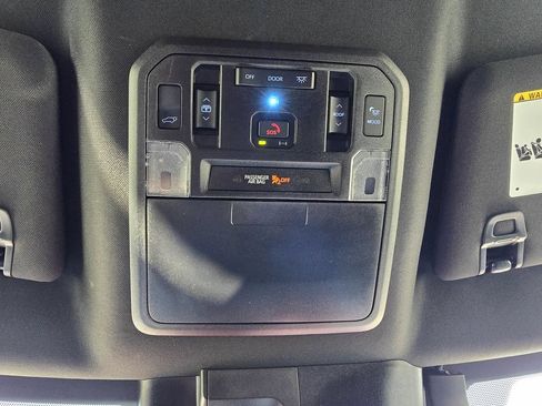 Used 2024 Toyota Sequoia Platinum AWD/4WD image 33