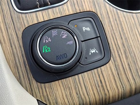 Used 2019 GMC Acadia Denali w/ Technology Package image 27