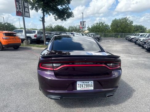 Used 2021 Dodge Charger SXT w/ Blacktop Package RWD image 29