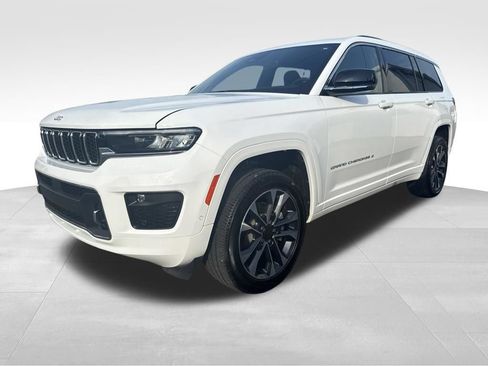 Used 2024 Jeep Grand Cherokee L Overland w/ Trailer Tow Package AWD/4WD image 5
