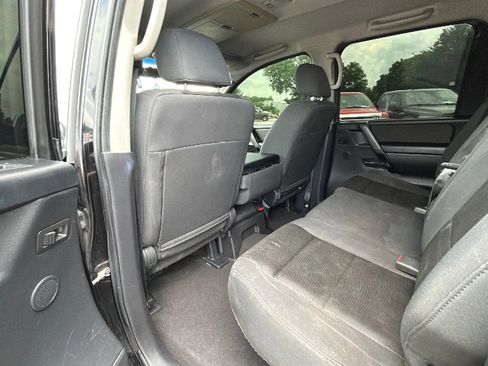 Used 2008 Nissan Titan LE AWD/4WD image 24