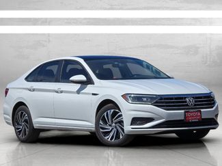 Used 2021 Volkswagen Jetta SEL Premium FWD video 2