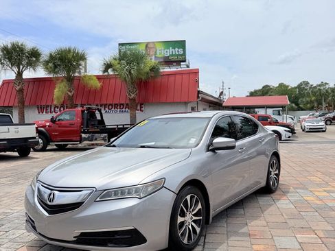 Used 2017 Acura TLX FWD image 12