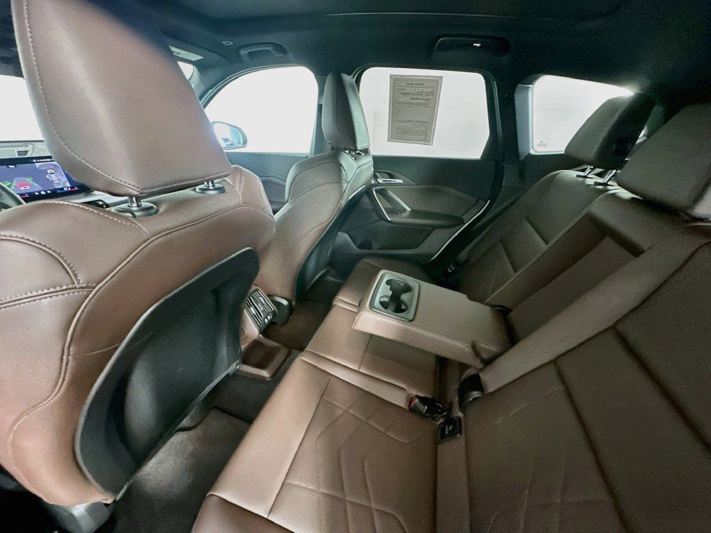 Used 2025 BMW X1 xDrive28i w/ Premium Package AWD/4WD image 31
