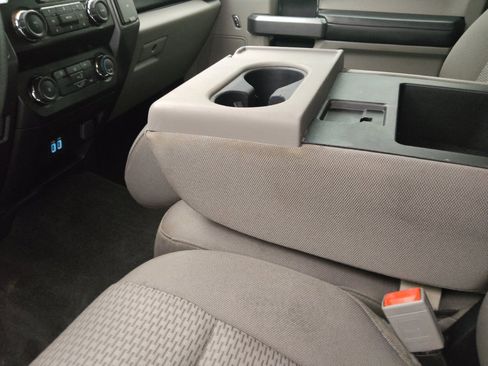 Used 2020 Ford F150 XLT RWD image 26