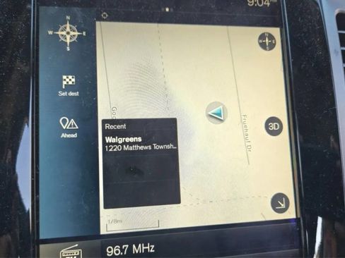 Used 2016 Volvo XC90 T6 Momentum w/ Vision Package image 8