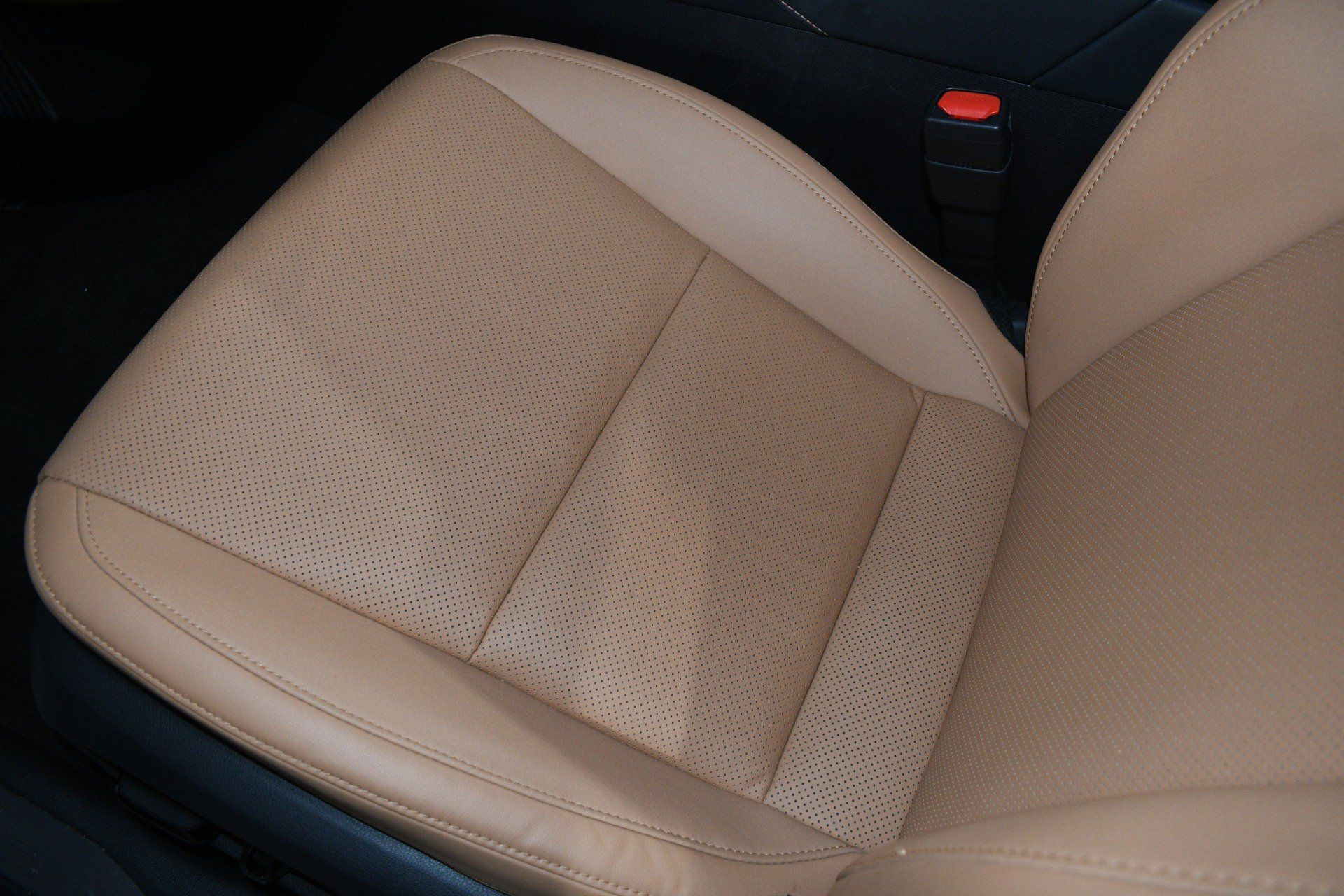 Used 2025 Lexus RX 350 Premium w/ Convenience Package FWD image 11