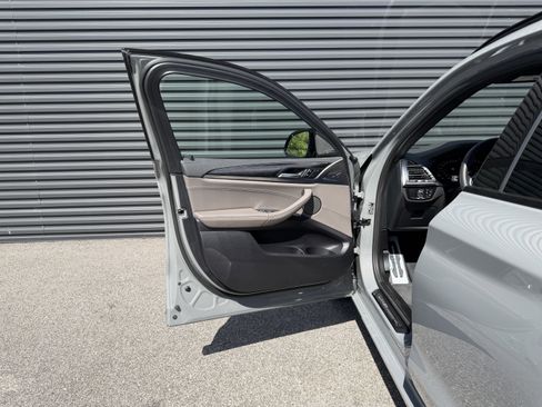 Used 2025 BMW X4 M w/ Competition Package image 28