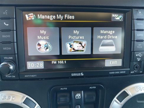 Used 2018 Jeep Wrangler Unlimited Sahara image 36