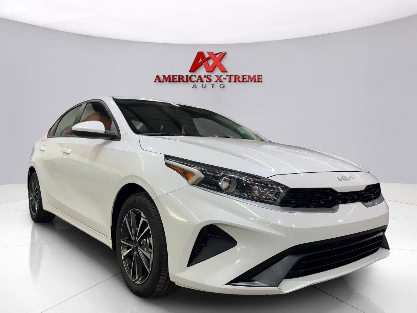 Used 2024 Kia Forte LXS FWD image 9