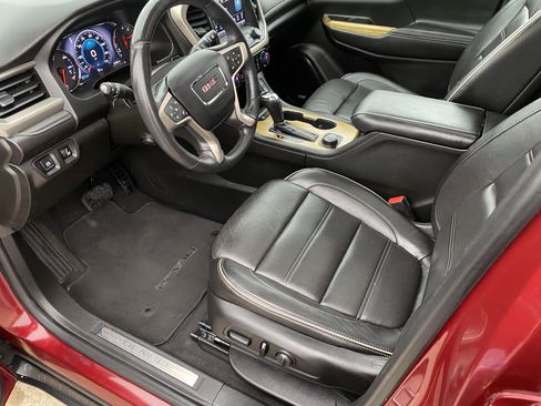 Used 2017 GMC Acadia Denali image 18