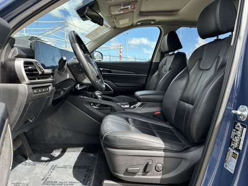 Certified 2024 Kia Telluride EX FWD image 13