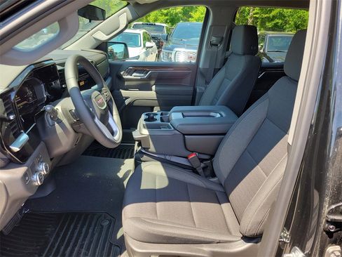 New 2025 GMC Sierra 1500 SLE w/ Preferred Package image 10