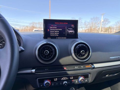 Used 2019 Audi A3 2.0T Premium image 27