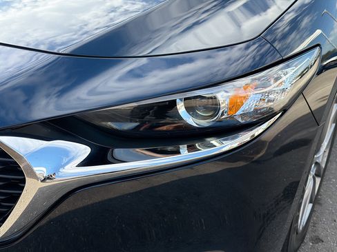 Used 2024 MAZDA MAZDA3 s image 10